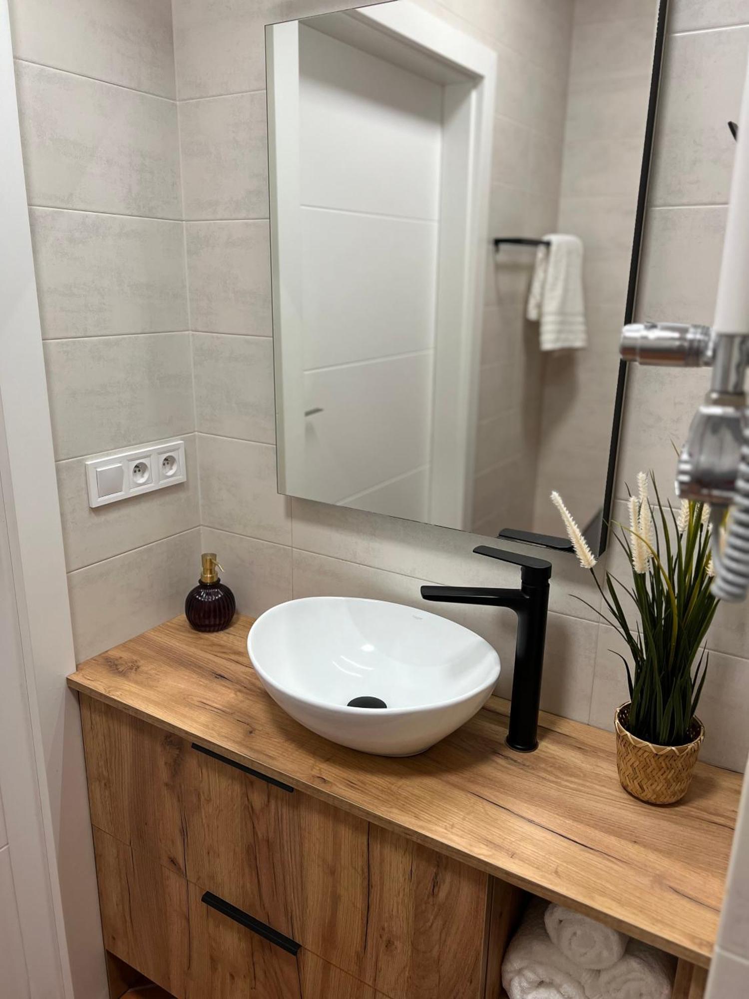 Pomorska Apartment Wrocław Zewnętrze zdjęcie